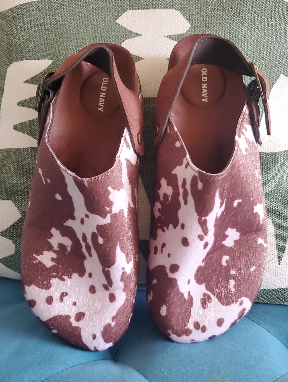 Old Navy Brown & White Cowhide Print Mules